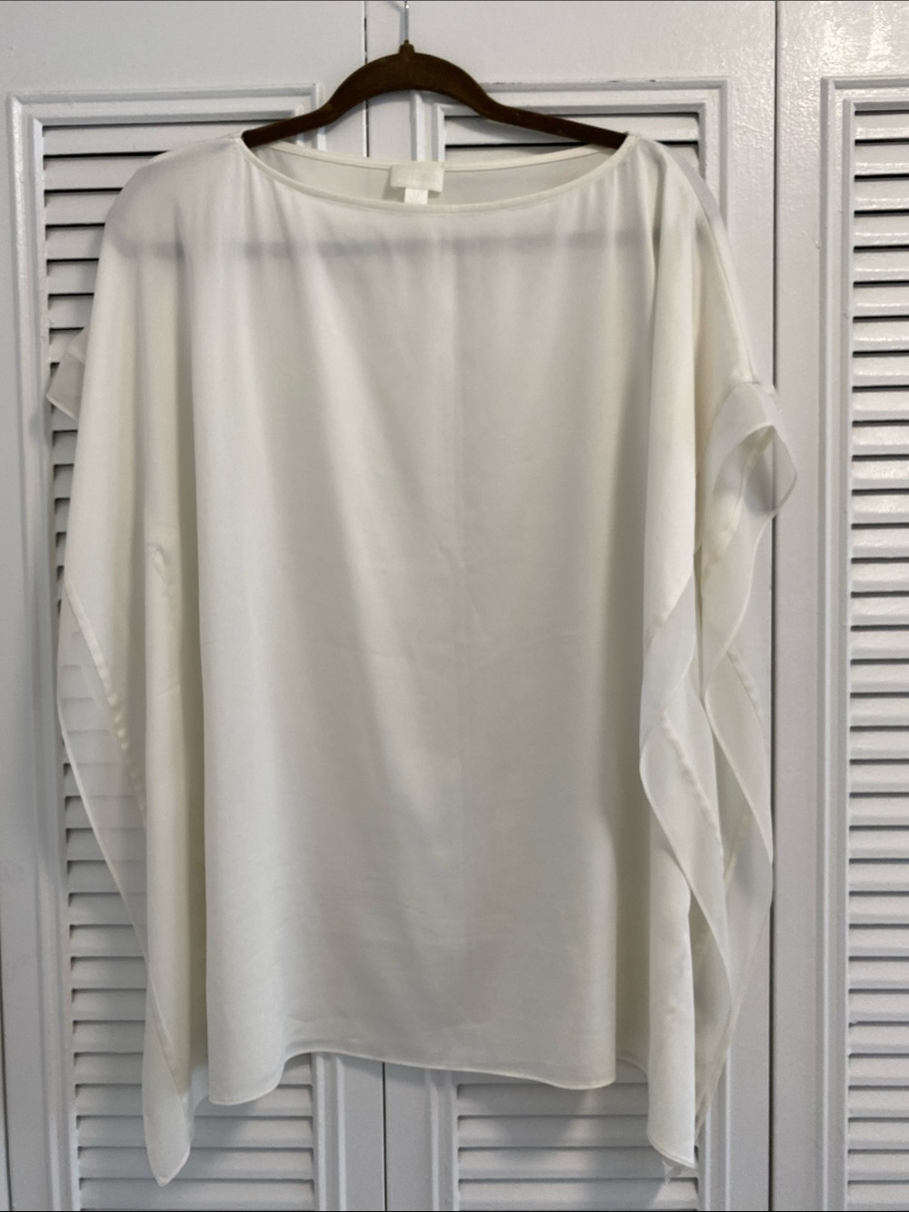 Kate Hudson for Ann Taylor Cream Top